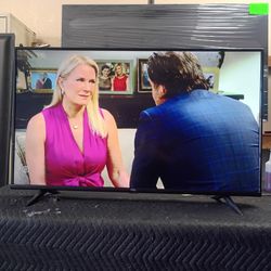 50 Inch Android TCL 4k Smart Beautiful Tv Comes With Remote Control Shows Great Quality Clear Picture Works Perfect Guaranteed 