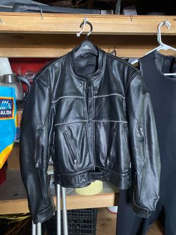 Women bickers leather  jacket