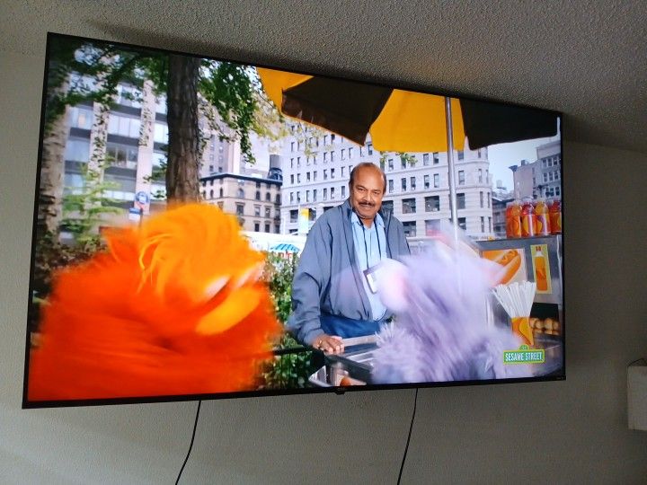 75 In Tv Comes With Tv Mount 