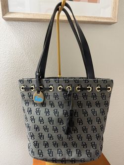 Dooney & Bourke