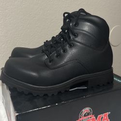 Men’s Boots (9.5)(NEW)
