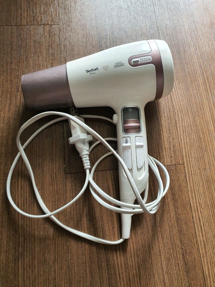 Hair Dryer 