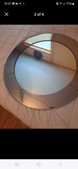 Decorative Wall Mirror 24"