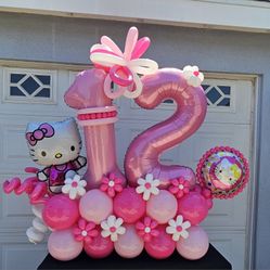 Hello Kitty Balloon Bouquet 