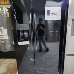 FRIGIDAIRE SIDE BY SIDE REFRIGERATOR WITH 1YEAR WARRANTY/1 AÑO DE GARANTIA POR ESCRITO 