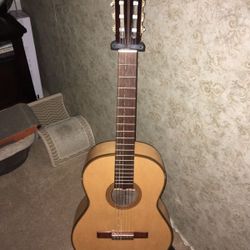 Classical Guitar - Birdseye Maple
