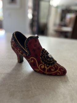 LARGE DECORATIVE SHOE 👠 