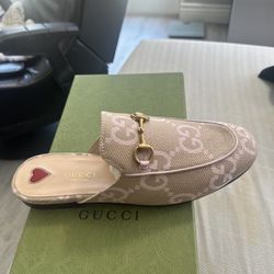 Women Gucci Slippers 