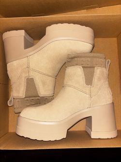 UGG ankle boots size 5