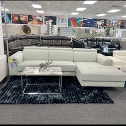 Beautiful L Sectional Comes Left Or Right Side Chaise Huge Blowout Sale Only 850!!