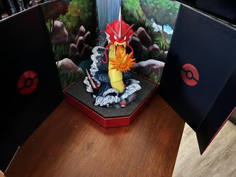 Sell Or Trade Shiny Gyarados Statue Pokemon Worlds Exclusive