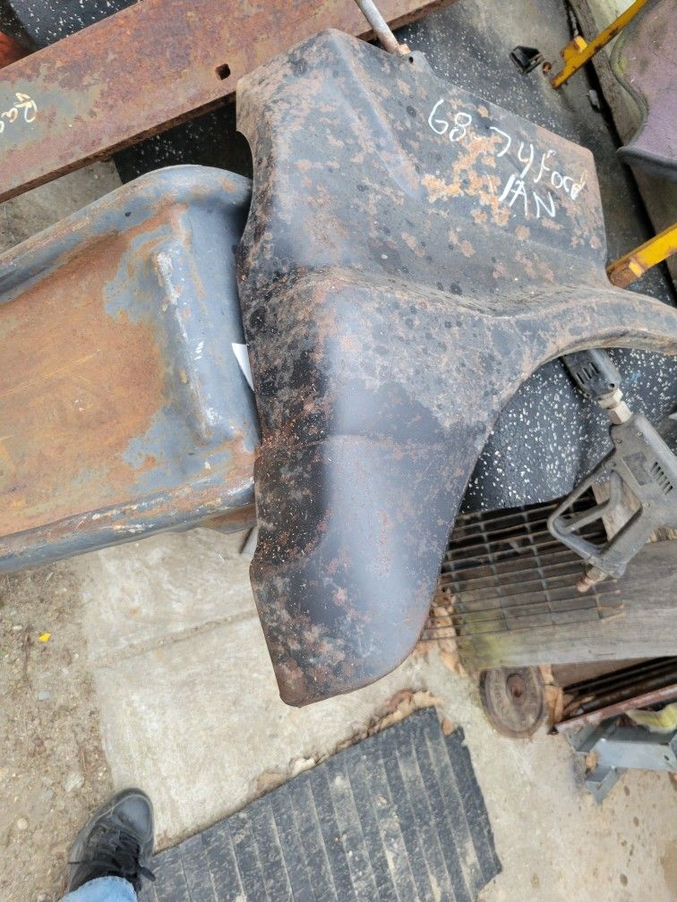 69 / 74 FORD VAN old Stock Front Lower Fenders