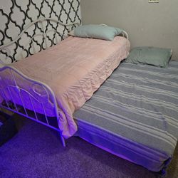Twin Trundle Bed 75$