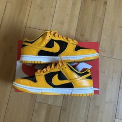 Nike Dunk Low ‘Goldenrod 