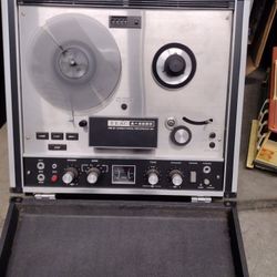 Reel To Reel Tape Deck.. Call only 