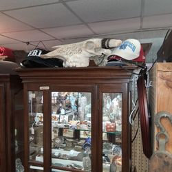 New Vendor With ODDITIES Antiques For YOU