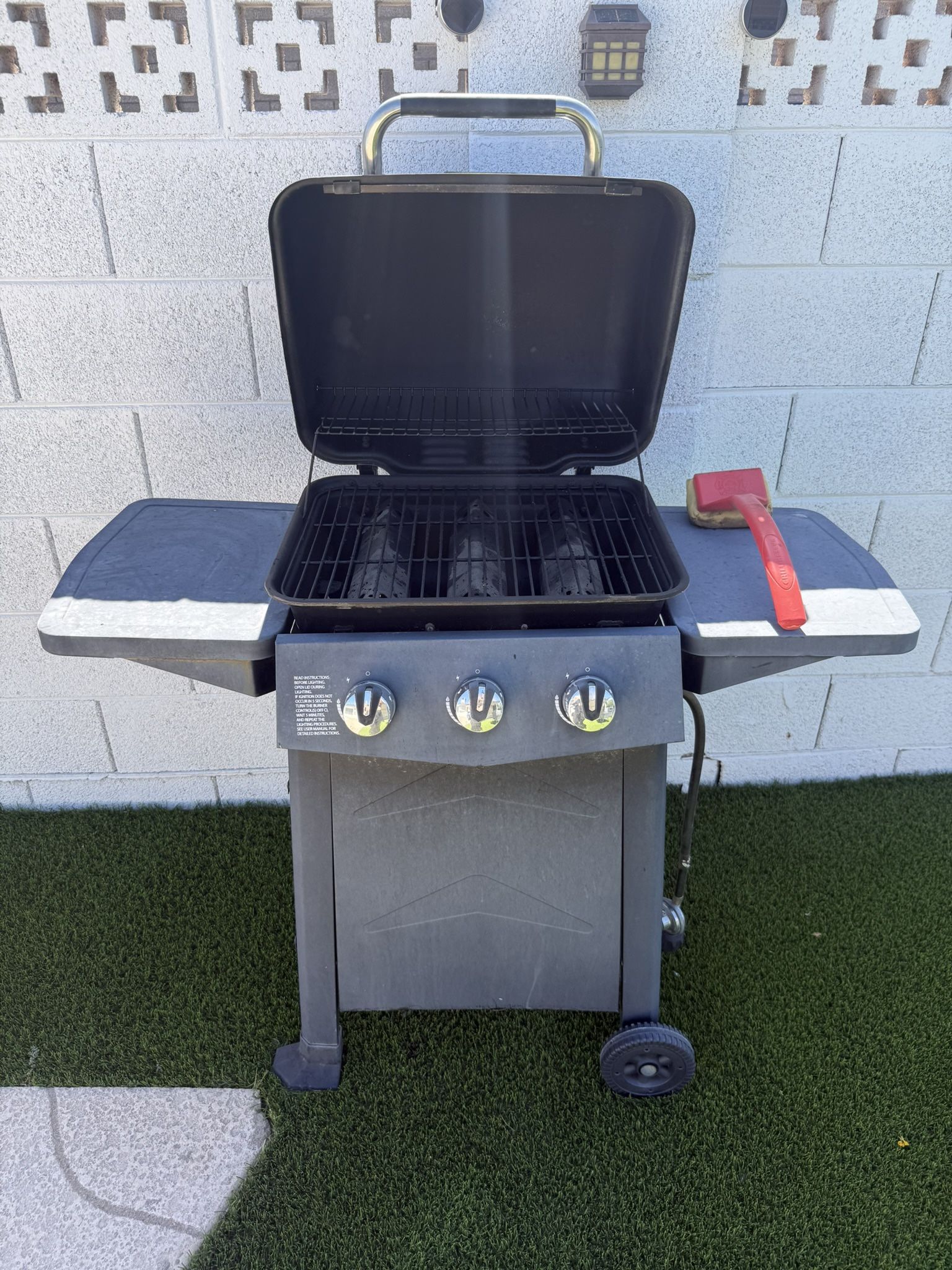 Dyna-Glo 3-Burner Open Cart Propane Gas Grill