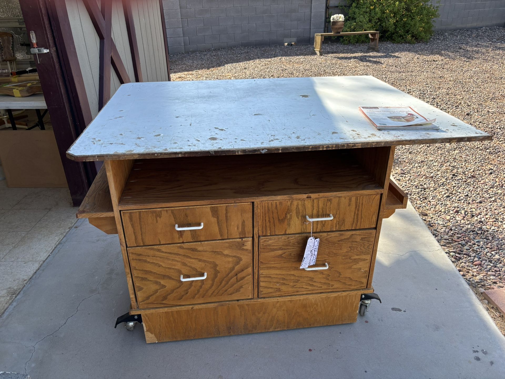 Table saw Outfeed Cabinet & Work Bench