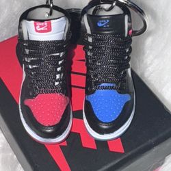 Mini Keychains JORDAN 1 TOP 3’ (GS)