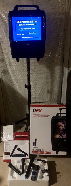 Karaoke SPEAKER 3 wireless microphones. Screen 15” Memory inputs for USB AND SD CARDS option for WIFI WITH ROKU