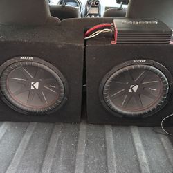 2 12in Kicker Comp Subs With Amp