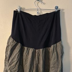 Used maternity Jogger Pants Size XL