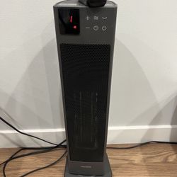 Pelonis Oscillating Space Heater W Remote 