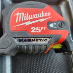 Milwaukee Flashlight Measuring Tape