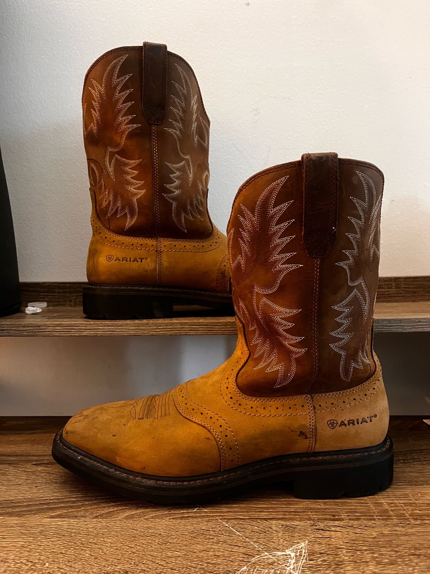 Ariat men’s boots size 12