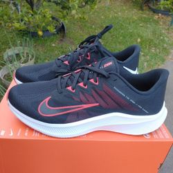 New Nike Quest 3 Men Size 10 Running Shoes