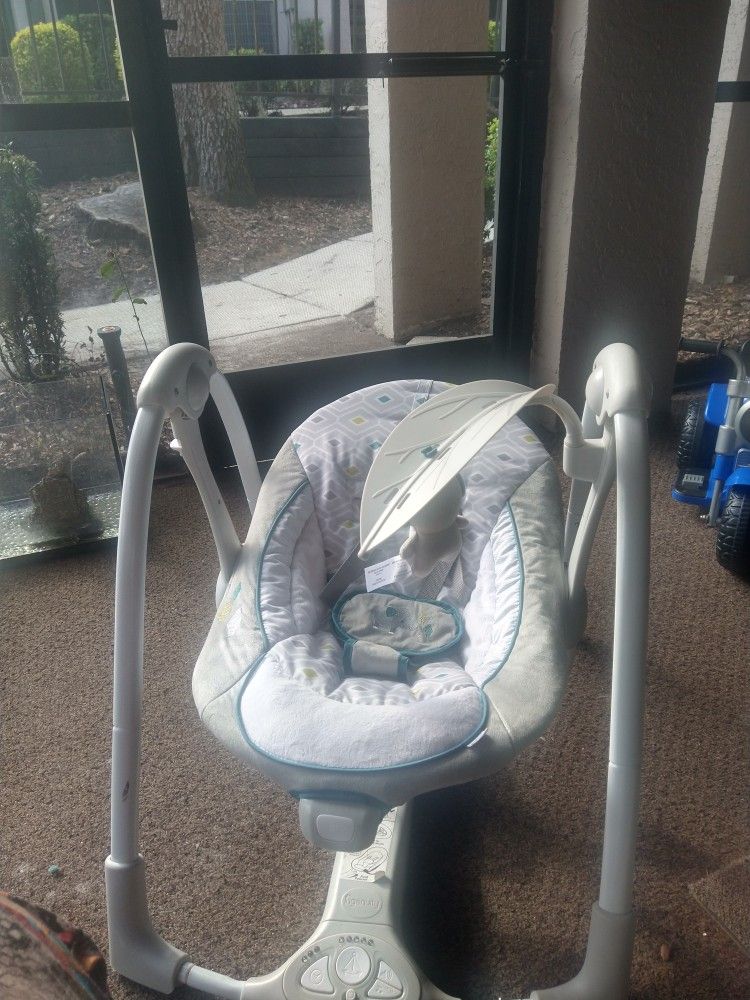 Baby swing
