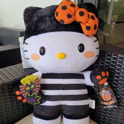 Hello Kitty Halloween Greeter 22” – Almost New w/ Tag – Rare Seasonal Decor
