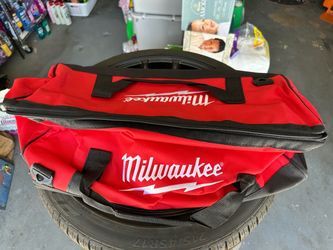 Milwaukee duffle bag