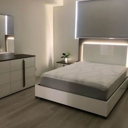 Queen Park Slope Bed Set