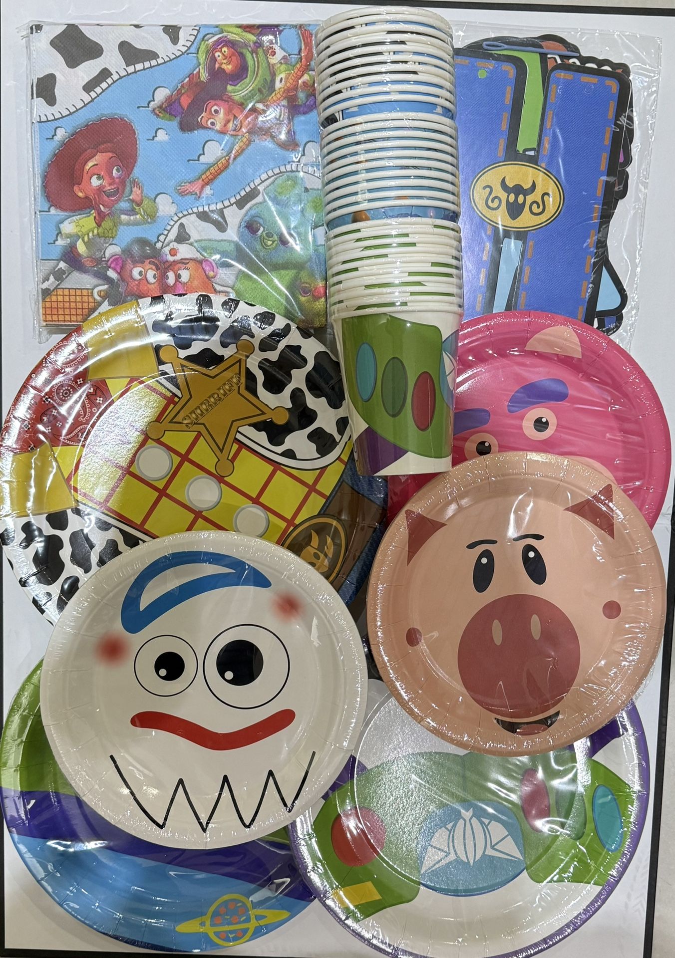 133pcs Toy Story Birthday Decorations Tableware (New, Unopened)