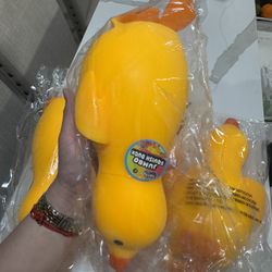 Irresquishtable Jumbo Yellow Squishy Duck *Viral Hard To Find * In hand! NEW