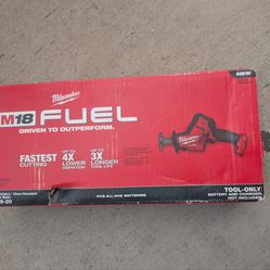 Milwaukee m18 fuel hacksaw