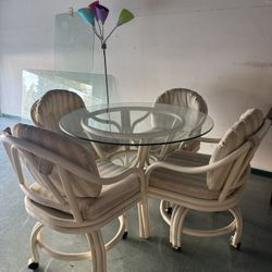 Round Dinning Glass Table 