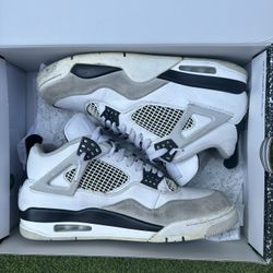 Jordan 4 Military Black 