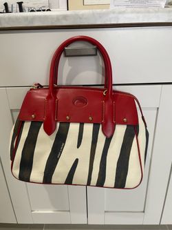 Dooney and bourke purse
