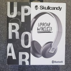 Skullcandy Uproar Wireless Headphones 