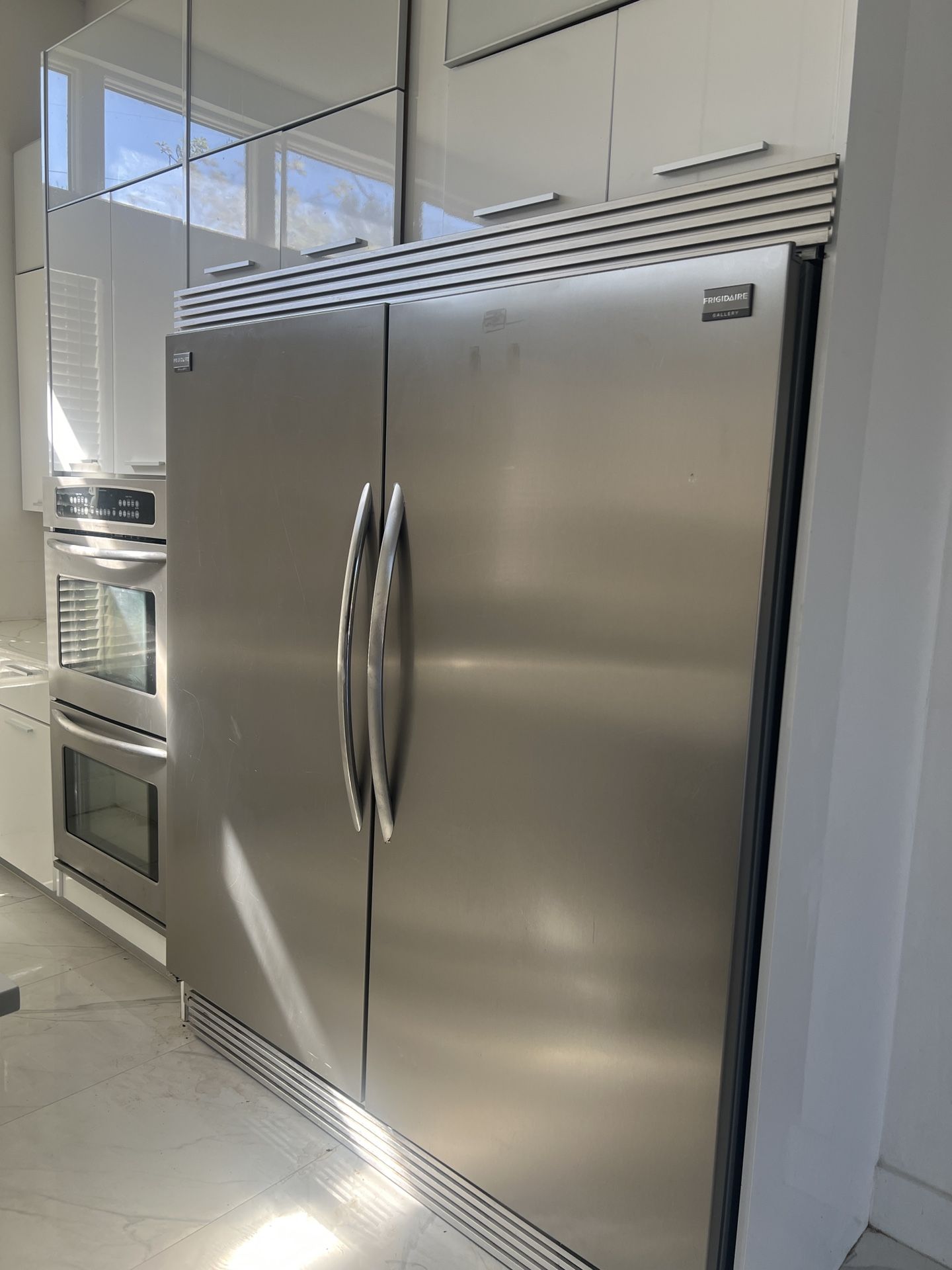 Frigidaire Gallery refrigerator