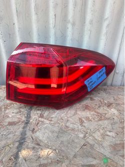 2014 2015 2016 2017 BMW 5 SERIES GT 535i GRAN TURISMO RIGHT TAIL LIGHT OEM USED