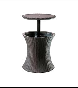 New Other Keter Pacific Cool Bar Outdoor Side Table W/ 7.5 Gallon Cooler, Brown