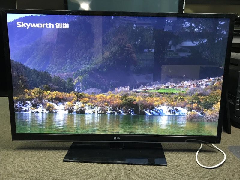Full hd Plasma tv 1080p 60" LG 60pv400