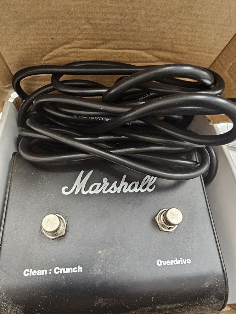 Marshall PEDL-90010 2-Button FX Amp Footswitch.