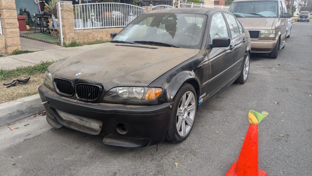 2002 BMW 325i