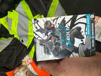 Pokemon Black Bolt/ Tins