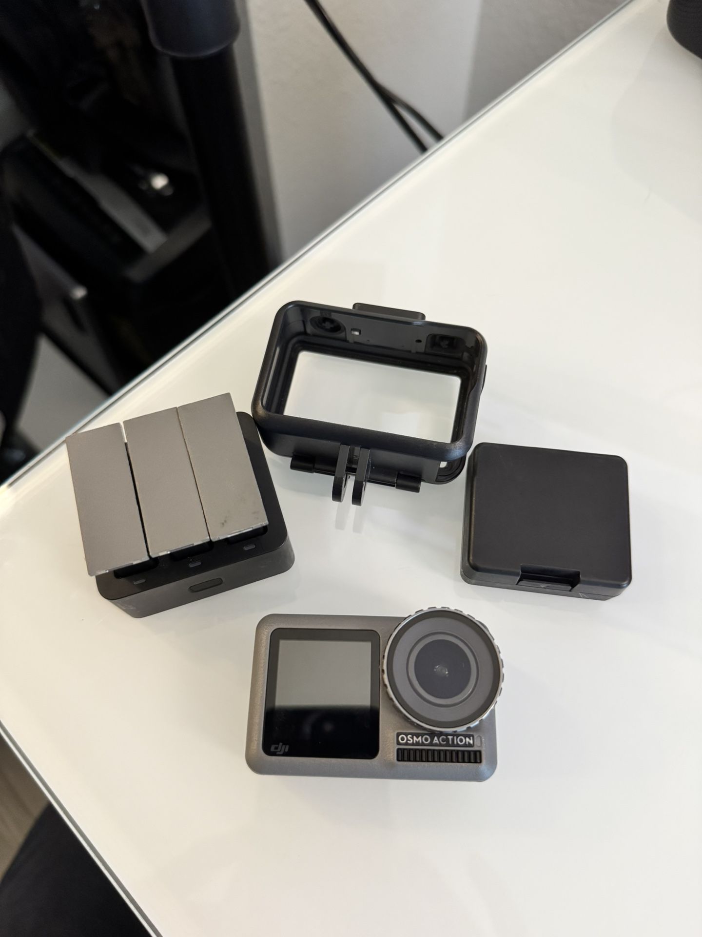 Dji Action 1 With 3 Batteries & Accessories 