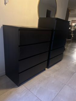 Beautiful Dressers Set